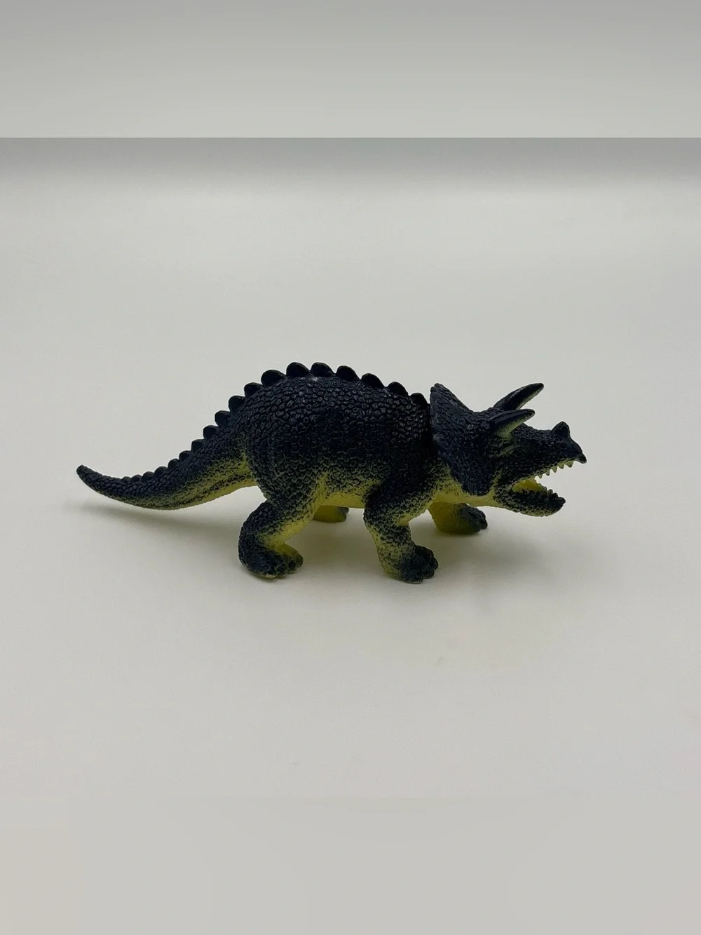 RARE Vintage Retro Dinosaur Figure Toy Lot- Diplodocus + Triceratops